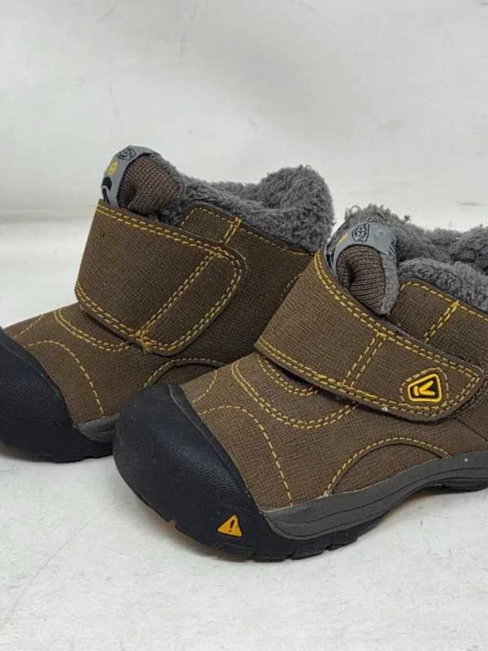 Toddler 6 Keen Kootenay Waterproof Winter Boots in brown